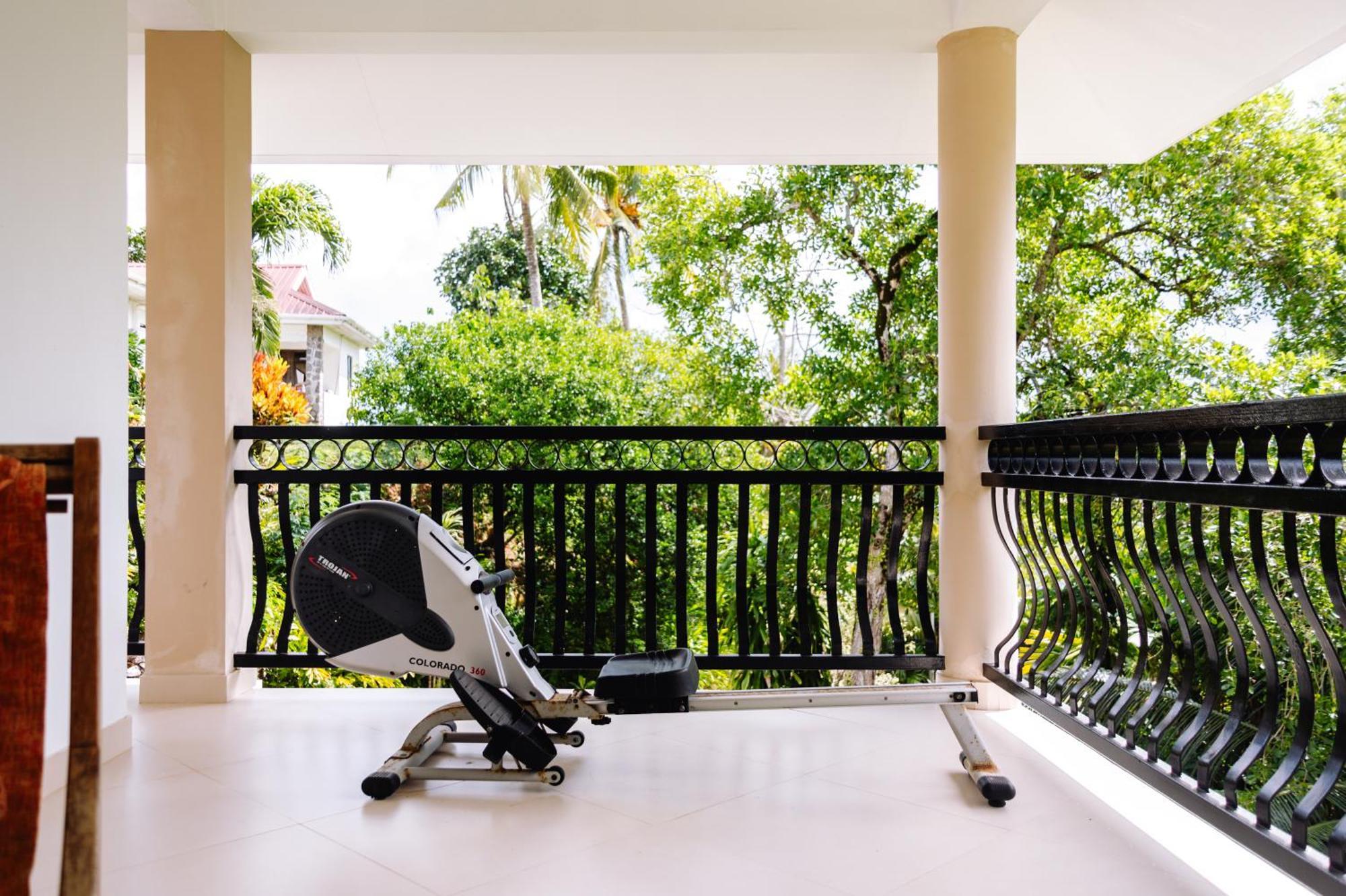 South Hill Villa آنس رويال المظهر الخارجي الصورة